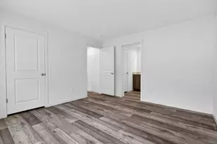 11 Hill St, Hillsboro, NH 03244 - Photo 19