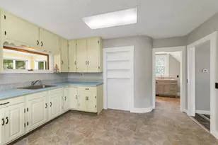 37 Merrill St, Plymouth, NH 03264 - Photo 7