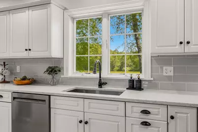 21 Willowbrook Avenue, Greenland, NH 03840 - Photo 13