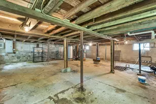 14 Belmont St, Salem, NH 03079 - Photo 21