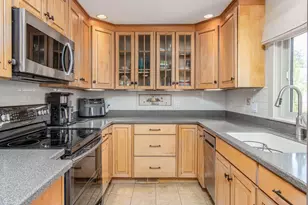 39 Dearborn Ave, Hampton, NH 03842 - Photo 15