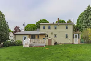 39 Dearborn Ave, Hampton, NH 03842 - Photo 9