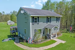 252 Moose Mountain Dr, Stewartstown, NH 03576 - Photo 3