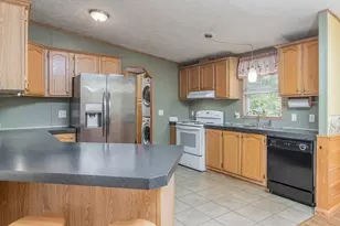 12 Mountain View Rd, Deerfield, NH 03037 - Photo 11