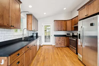 9 Tillinghast Road, Sutton, NH 03260 - Photo 5
