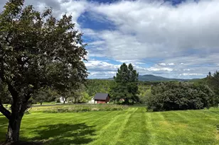 9 Tillinghast Rd, Sutton, NH 03260 - Photo 3