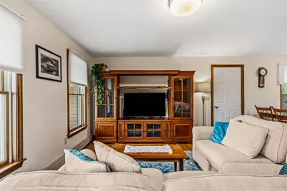 137 Wedgewood Lane, Manchester, NH 03109 - Photo 5