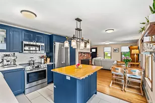 137 Wedgewood Ln, Manchester, NH 03109 - Photo 19
