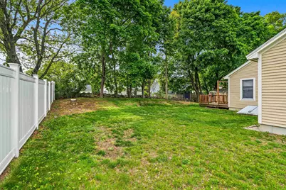 137 Wedgewood Lane, Manchester, NH 03109 - Photo 35