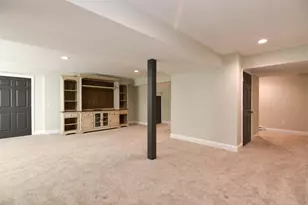 18 Winslow Dr, Atkinson, NH 03811 - Photo 37