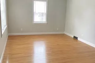 8 Hooker St, Nashua, NH 03064 - Photo 3