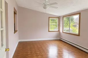 8 Hooker St, Nashua, NH 03064 - Photo 5