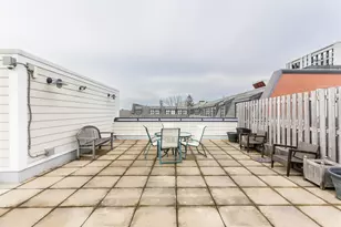 77 Hanover St, Portsmouth, NH 03801 - Photo 23