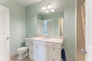 77 Hanover St, Portsmouth, NH 03801 - Photo 19