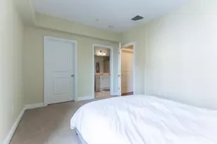 77 Hanover St, Portsmouth, NH 03801 - Photo 17