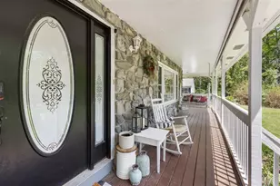 53 Sullivan Rd, Hudson, NH 03051 - Photo 5