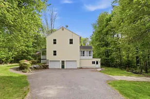 47 Noyes Rd, Londonderry, NH 03053 - Photo 3