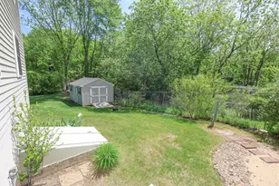 4 Gambia St, Hudson, NH 03051 - Photo 11