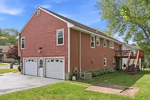 13 Diamond Ave, Salem, NH 03079 - Photo 5