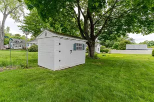 8 Lowell Ave, Dover, NH 03820 - Photo 27