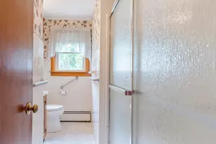8 Lowell Ave, Dover, NH 03820 - Photo 17