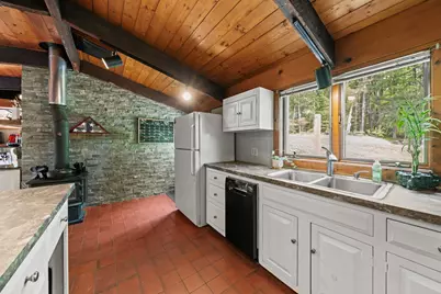 17 Blossom Road, Plaistow, NH 03865 - Photo 13
