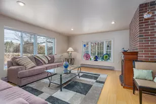 140 Mountain View Rd, Deerfield, NH 03037 - Photo 15