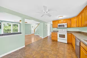 526 Pembroke St, Pembroke, NH 03275 - Photo 15