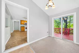 526 Pembroke St, Pembroke, NH 03275 - Photo 11