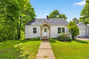 526 Pembroke St, Pembroke, NH 03275 - Photo 1