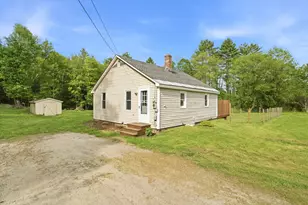 687 John Stark Hwy, Newport, NH 03773 - Photo 1