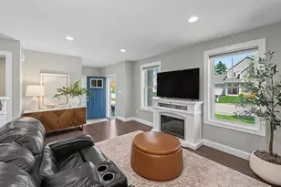 165 Shore Dr, Nashua, NH 03062 - Photo 5