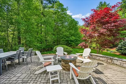 22 Elizabeth Way, Bedford, NH 03110 - Photo 3