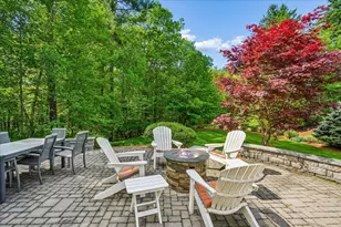 22 Elizabeth Way, Bedford, NH 03110 - Photo 3