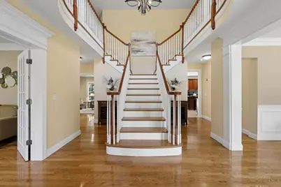 22 Elizabeth Way, Bedford, NH 03110 - Photo 5
