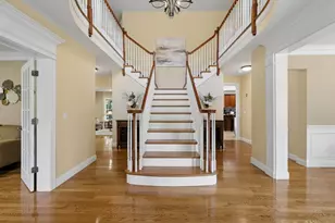 22 Elizabeth Way, Bedford, NH 03110 - Photo 5