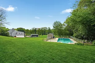40 Sherwood Cir, Salem, NH 03079 - Photo 21