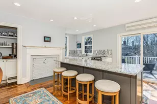64 Austin St, Portsmouth, NH 03801 - Photo 5