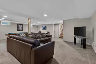 12 Burnett St, Nashua, NH 03060 - Photo 33