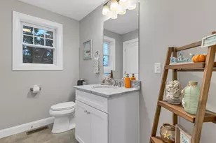 158 Standish Ln, Hudson, NH 03051 - Photo 23