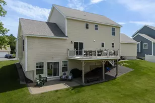 158 Standish Ln, Hudson, NH 03051 - Photo 5