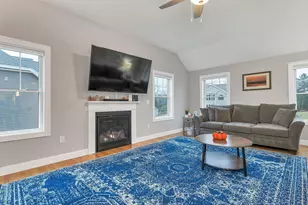158 Standish Ln, Hudson, NH 03051 - Photo 19