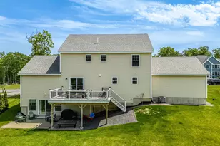 158 Standish Ln, Hudson, NH 03051 - Photo 51