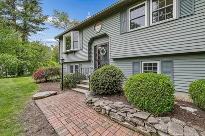 1 Dresden Way, Londonderry, NH 03053 - Photo 3