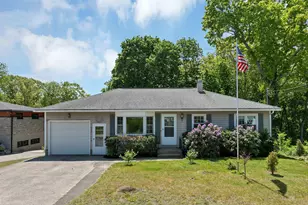 625 Coolidge Ave, Manchester, NH 03102 - Photo 1