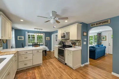 14 Squamscott Road, Stratham, NH 03885 - Photo 5
