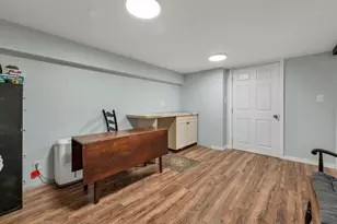 14 Squamscott Rd, Stratham, NH 03885 - Photo 17