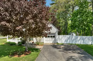 2 Glendale Rd, Concord, NH 03301 - Photo 3