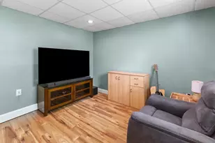 244 River Bank Rd, Manchester, NH 03103 - Photo 17