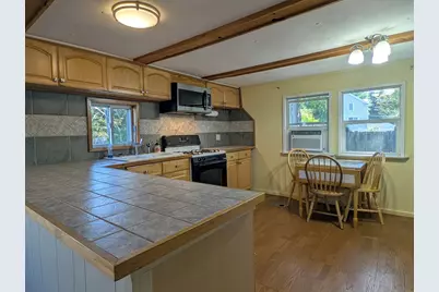 1338 Woodbury Avenue #9, Portsmouth, NH 03801 - Photo 9